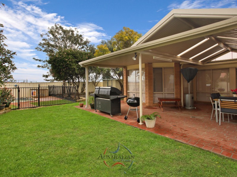 42 Seldon Street, Quakers Hill NSW 2763