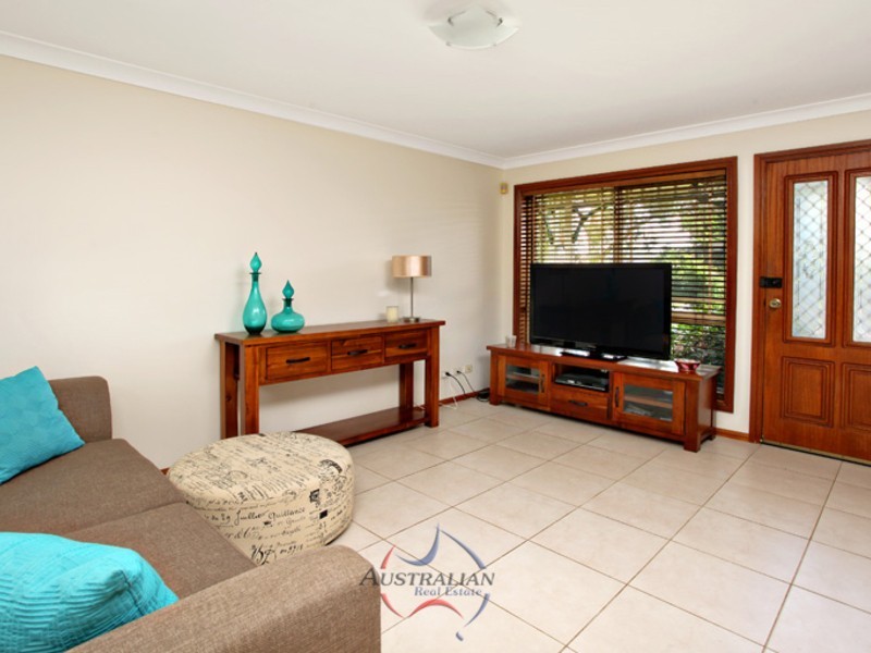 13b Kashmir Avenue, Quakers Hill NSW 2763