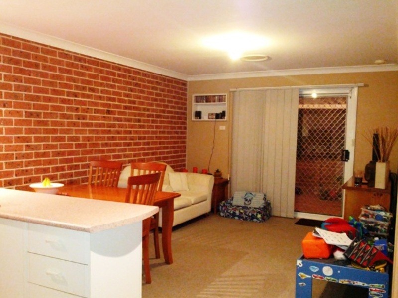 2/21 Kashmir Avenue, Quakers Hill NSW 2763