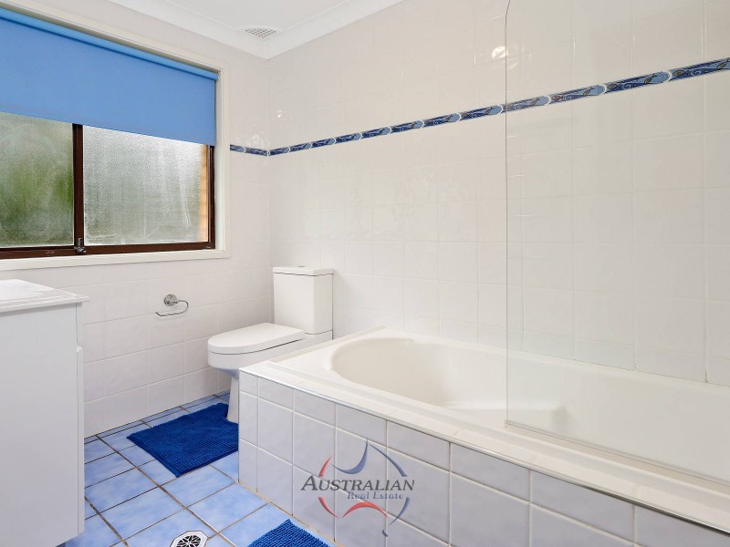 6 Irby Place, Quakers Hill NSW 2763