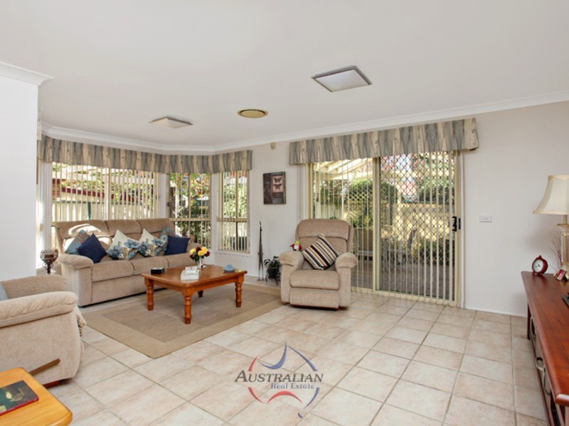8 Butia Way, Stanhope Gardens NSW 2768