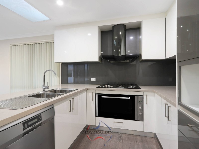 4 Zebra Place, Quakers Hill NSW 2763