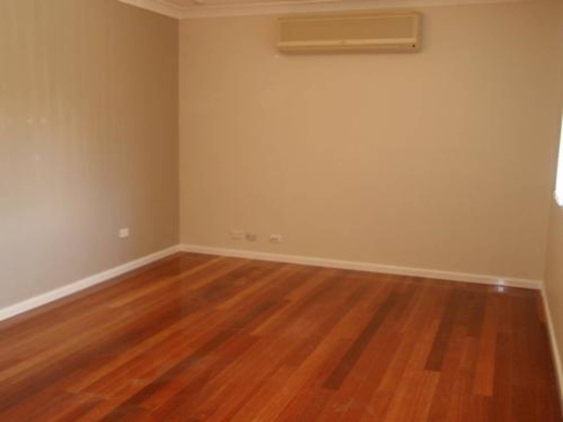 4 Malone Crescent, Dean Park NSW 2761