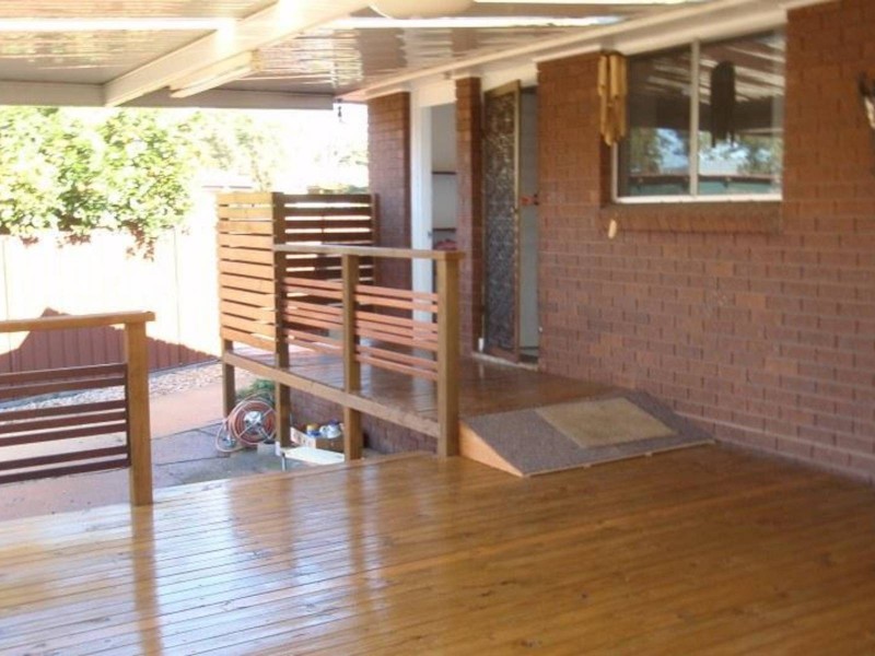 4 Malone Crescent, Dean Park NSW 2761