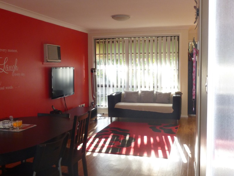 25 Woldhuis Street, Quakers Hill NSW 2763