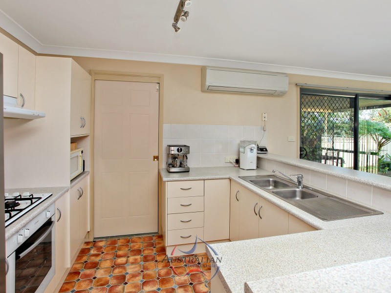 4 Orchid Court, Quakers Hill NSW 2763