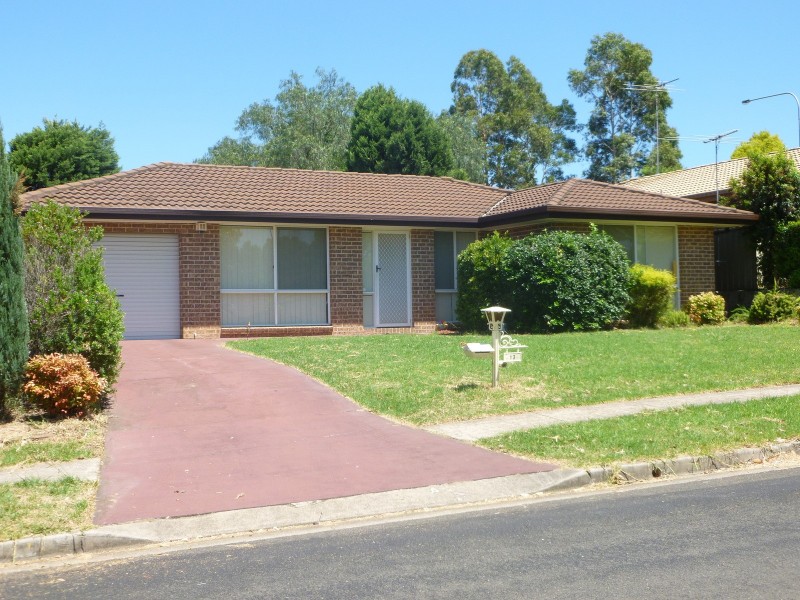 13 Calandra Avenue, Quakers Hill NSW 2763