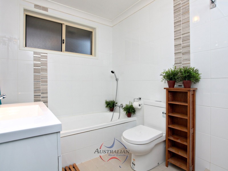 23 Sampson Crescent, Quakers Hill NSW 2763