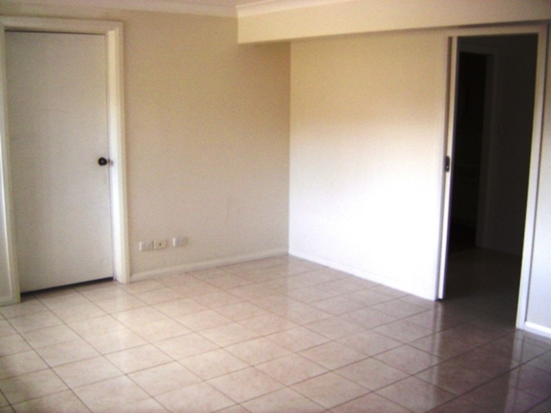 2/108 Whitby Road, Kings Langley NSW 2147