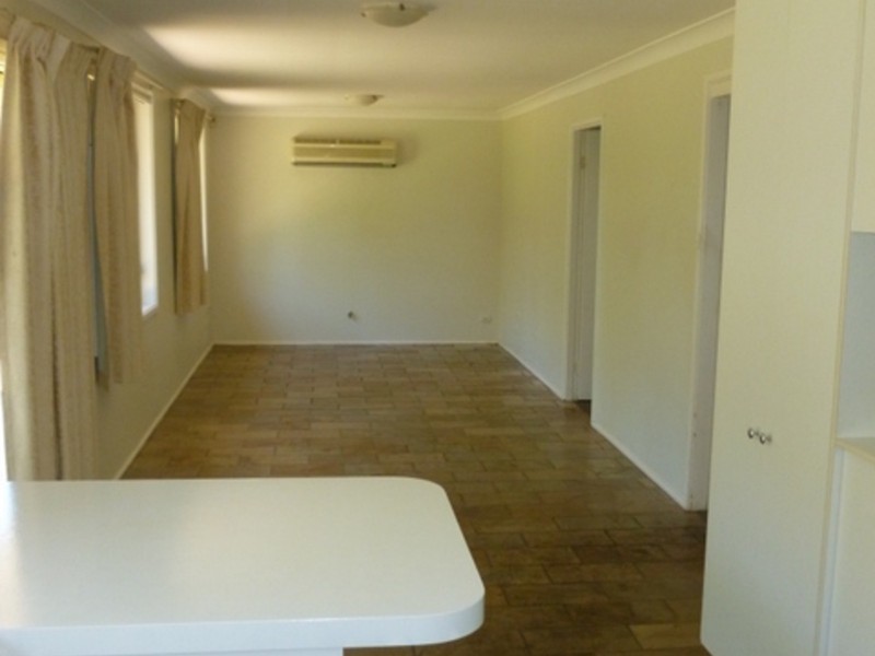 15 Manorhouse Boulevarde, Quakers Hill NSW 2763