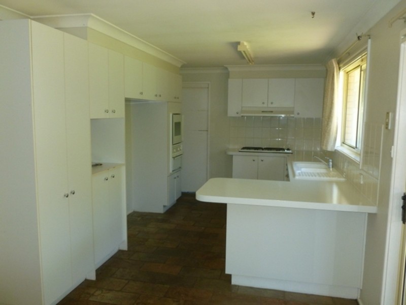 15 Manorhouse Boulevarde, Quakers Hill NSW 2763