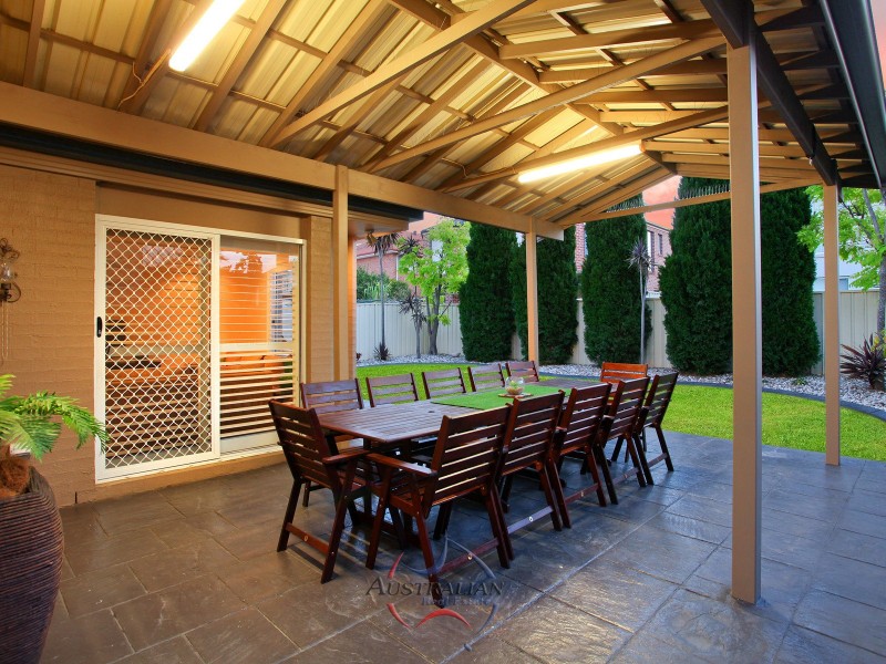 11 Hamlin Street, Quakers Hill NSW 2763