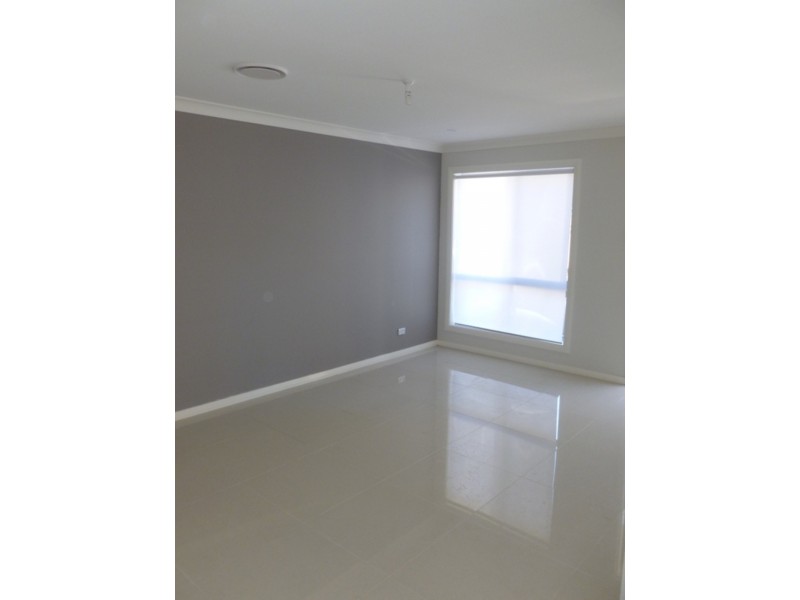 8/18 Ramona Street, Quakers Hill NSW 2763