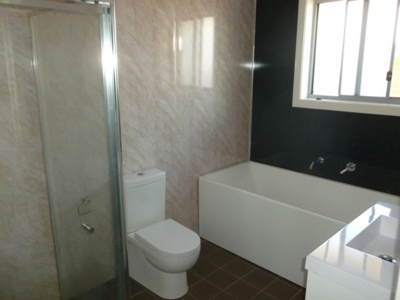 8/18 Ramona Street, Quakers Hill NSW 2763