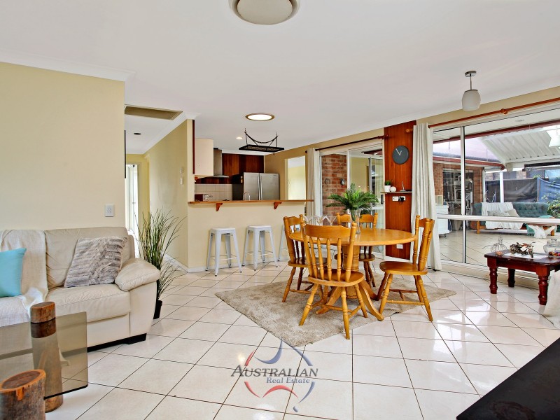 6 Scotney Place, Quakers Hill NSW 2763