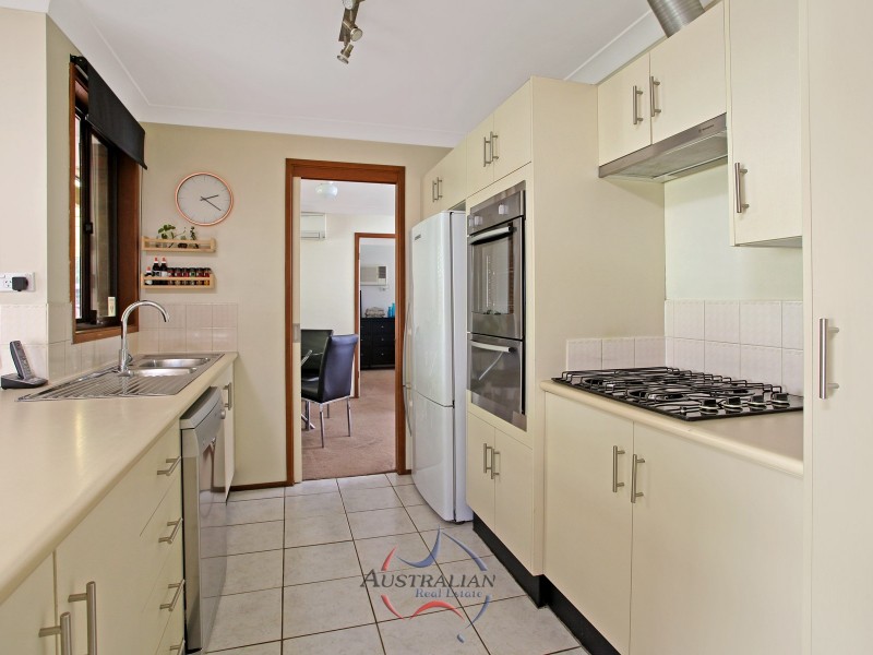 30 Goddard Crescent, Quakers Hill NSW 2763