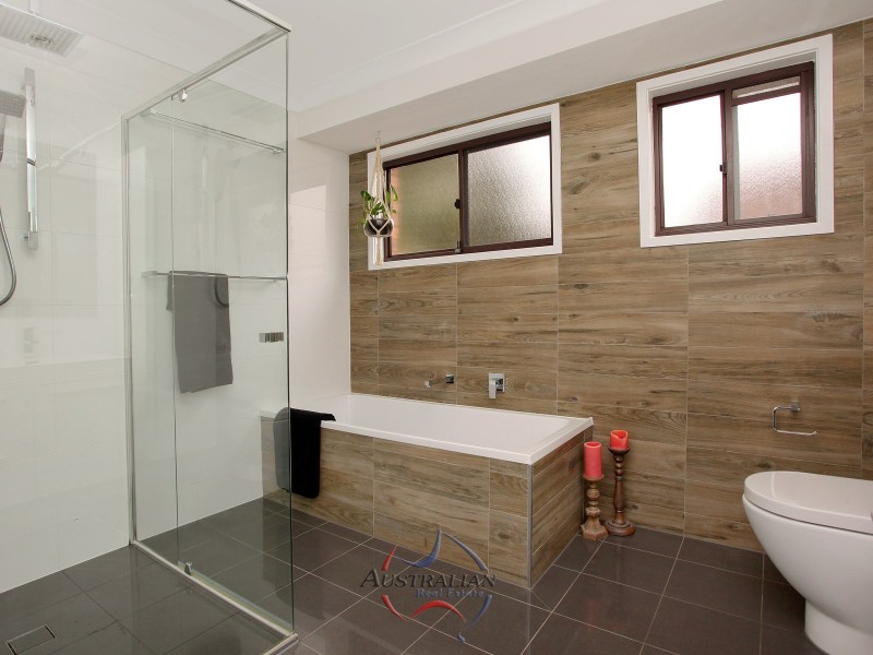 30 Goddard Crescent, Quakers Hill NSW 2763