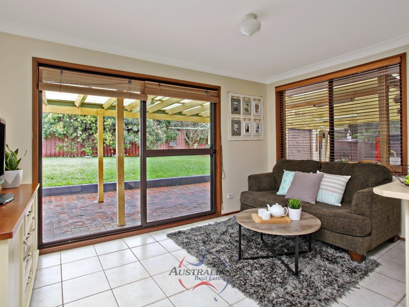 30 Goddard Crescent, Quakers Hill NSW 2763