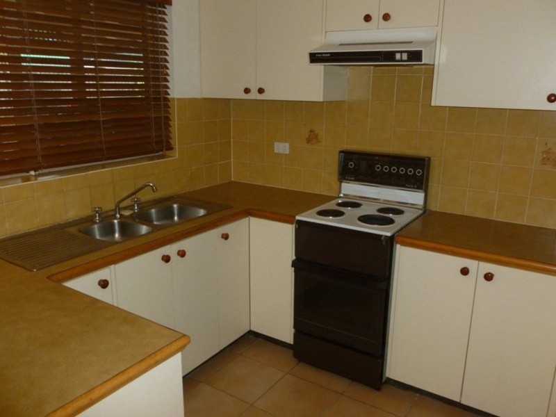 2/19 Torrance Crescent, Quakers Hill NSW 2763