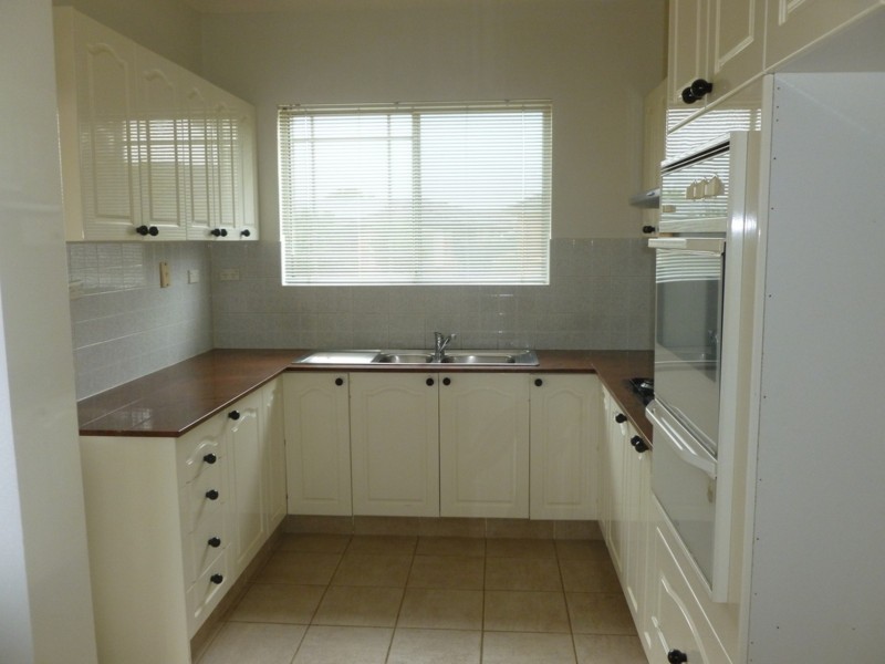 1 Kashmir Avenue, Quakers Hill NSW 2763