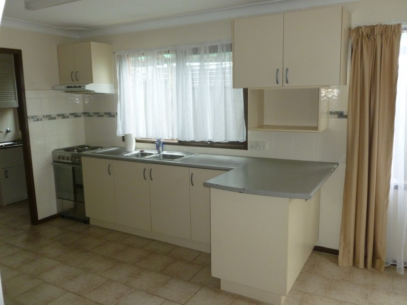 11 Bombala Crescent, Quakers Hill NSW 2763