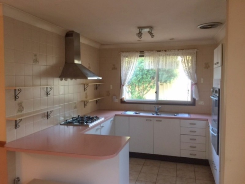 18 Milburn Street, Quakers Hill NSW 2763