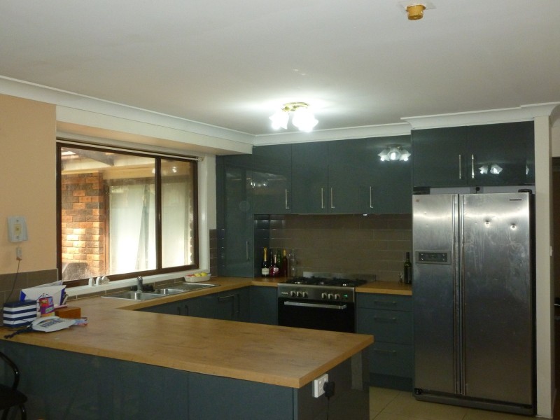 2 Medwin Place, Quakers Hill NSW 2763