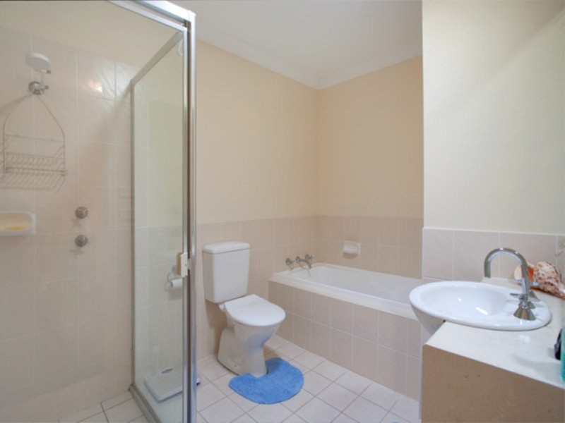 15 Tree Top Circuit, Quakers Hill NSW 2763