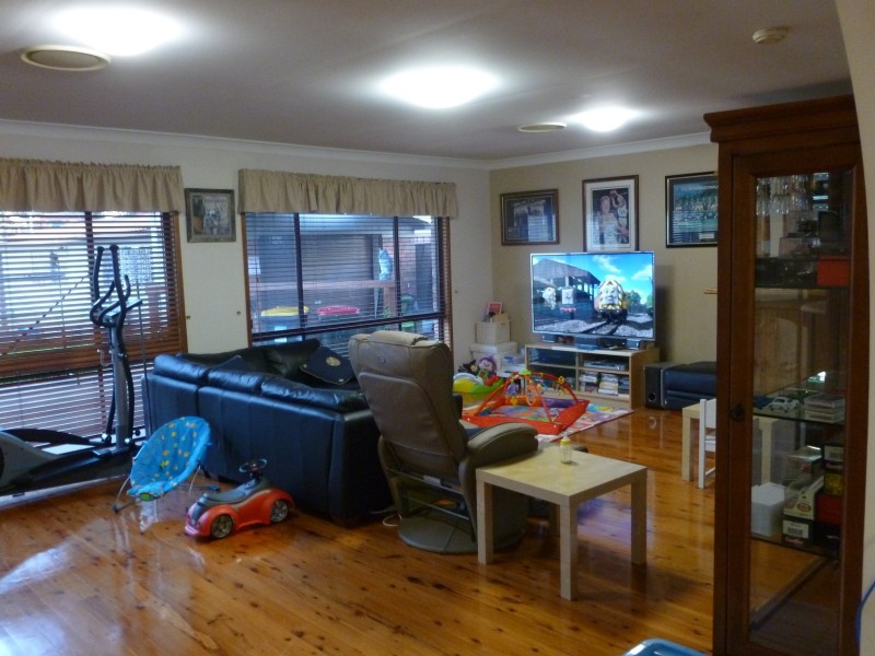 12 Cowper Circle, Quakers Hill NSW 2763