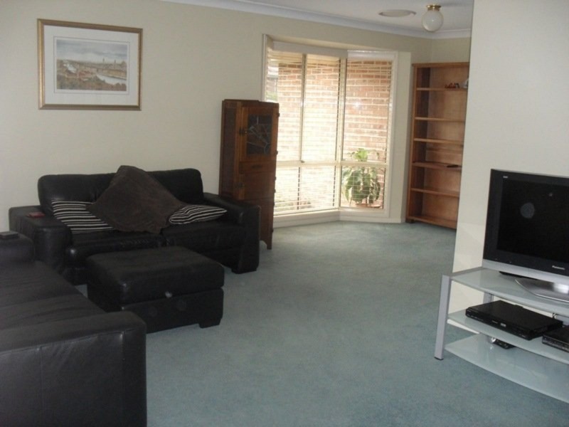 6 Leanne Place, Quakers Hill NSW 2763