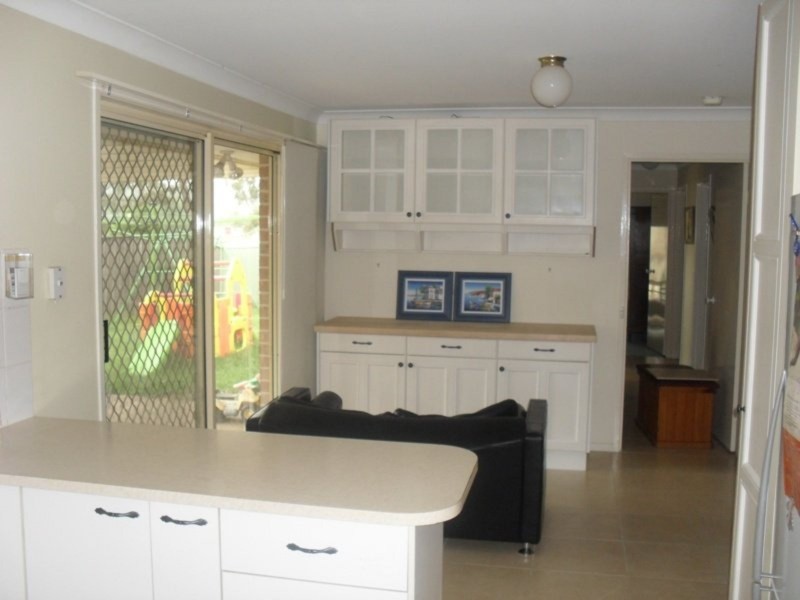 6 Leanne Place, Quakers Hill NSW 2763