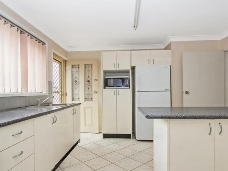 137 Lovegrove Drive, Quakers Hill NSW 2763