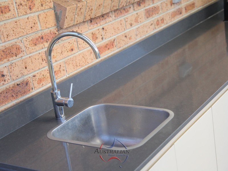 4 Peony Place, Quakers Hill NSW 2763