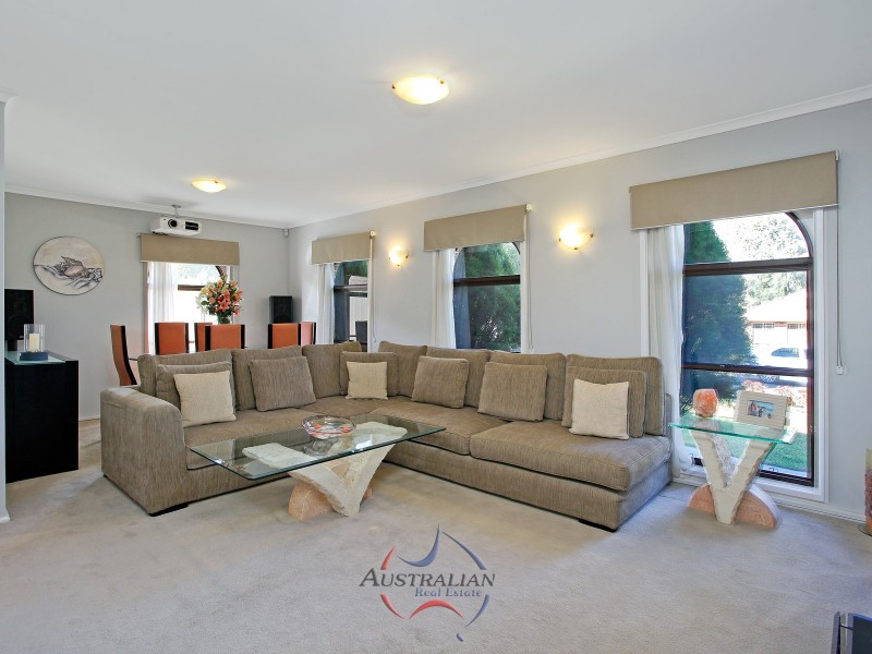 21 Acuba Grove, Quakers Hill NSW 2763