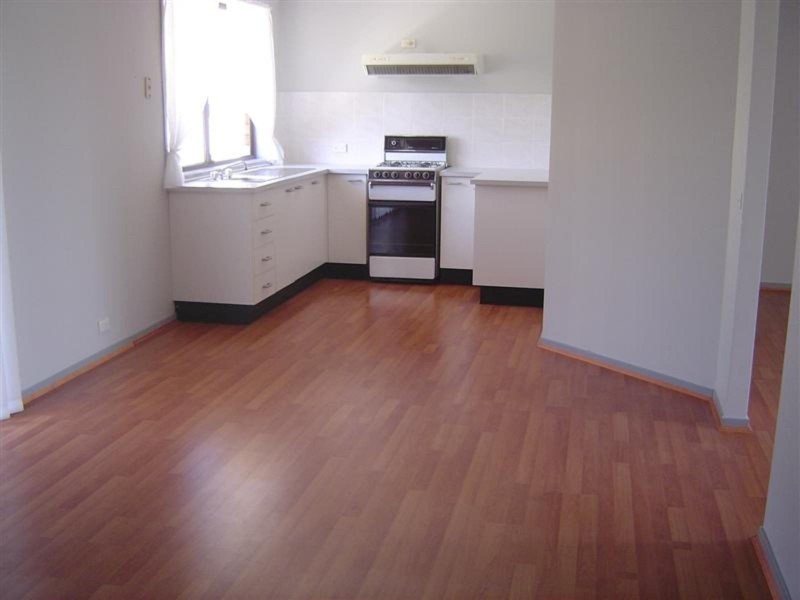 6 Melinz Place, Quakers Hill NSW 2763