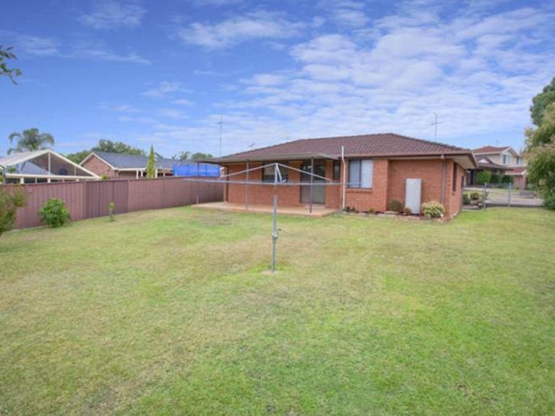 11 Afton Place, Quakers Hill NSW 2763