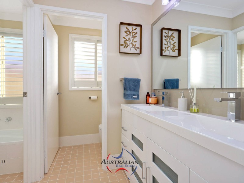 17 Catania Avenue, Quakers Hill NSW 2763