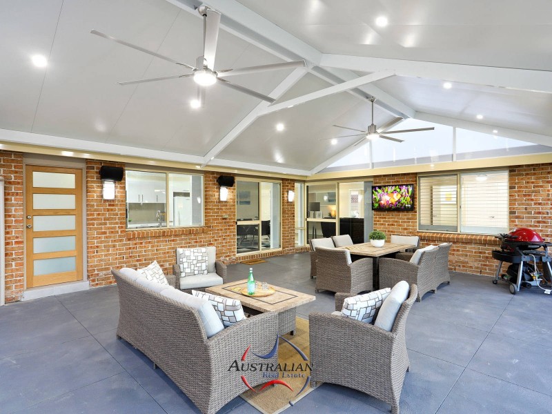 17 Catania Avenue, Quakers Hill NSW 2763