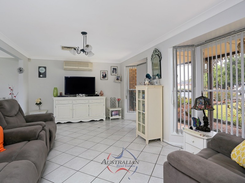 4 Fry Place, Quakers Hill NSW 2763