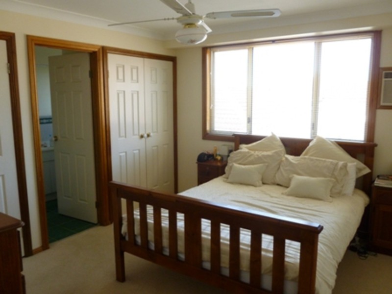 4B Rutledge Crescent, Quakers Hill NSW 2763