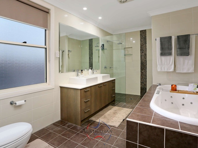 25 Tanzanite Street, Quakers Hill NSW 2763