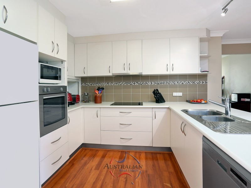 24 Foxton Street, Quakers Hill NSW 2763