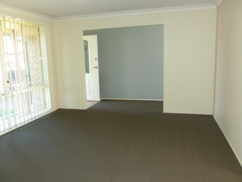 2/9 Kinnane Crescent, Acacia Gardens NSW 2763