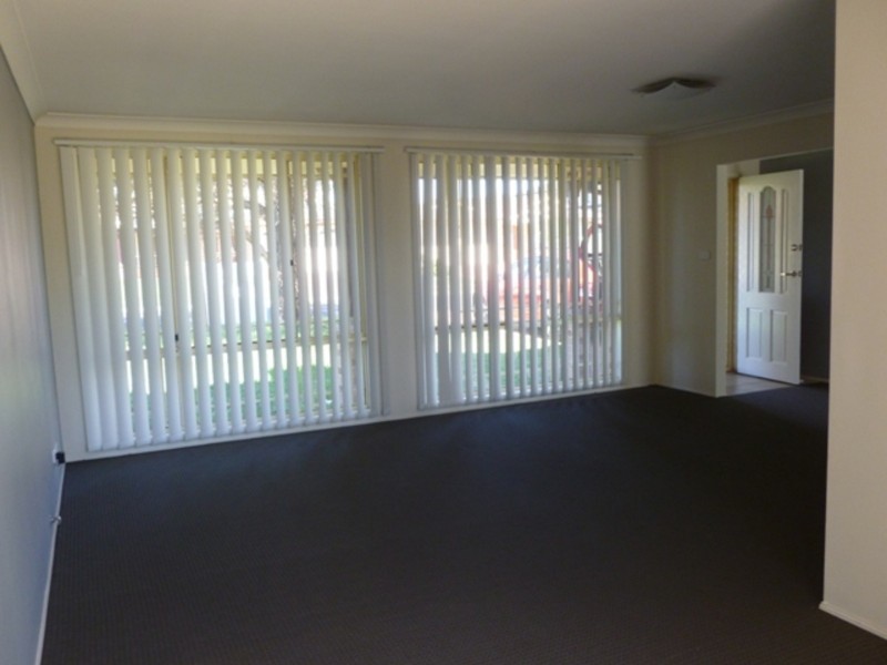 2/9 Kinnane Crescent, Acacia Gardens NSW 2763