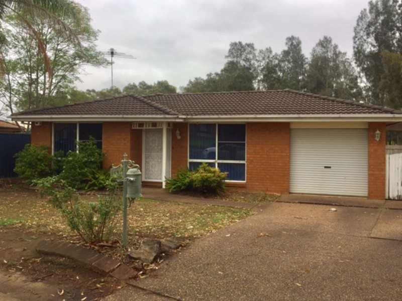 13 Goddard Crescent, Quakers Hill NSW 2763