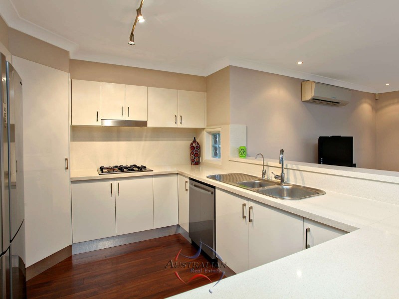 11 Hamlin Street, Quakers Hill NSW 2763