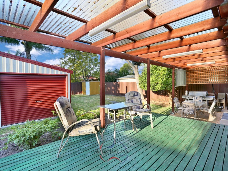 20 Tallagandra Drive, Quakers Hill NSW 2763