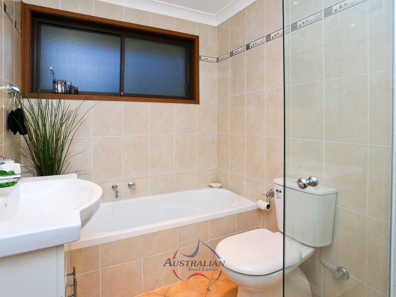 4 Kolodong Drive, Quakers Hill NSW 2763