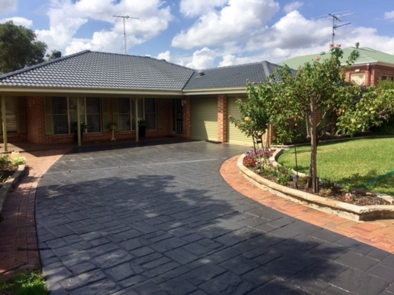 54 Sherridon Crescent, Quakers Hill NSW 2763