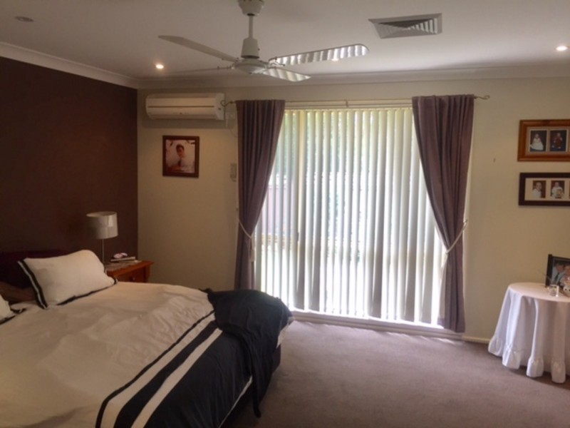 54 Sherridon Crescent, Quakers Hill NSW 2763